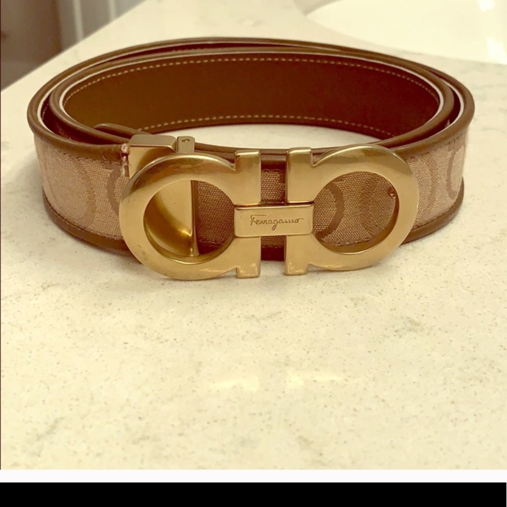 Rare tan Ferragamo belt with gold buckle! EUC